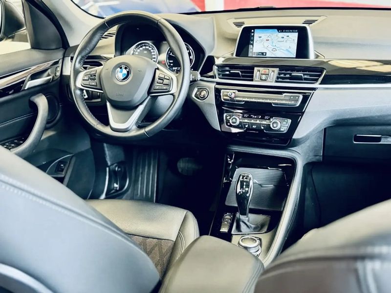 BMW X1 • 2019 • 92,000 km 12