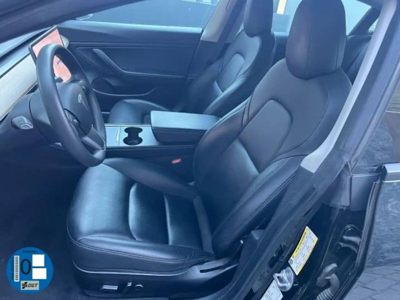 Tesla Model 3 • 2020 • 78,131 km 7