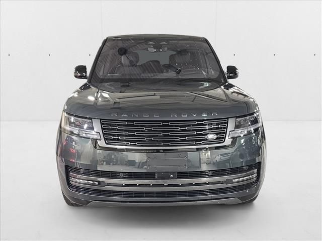 Land Rover Range Rover Sport • 2025 • 15,234 km 1
