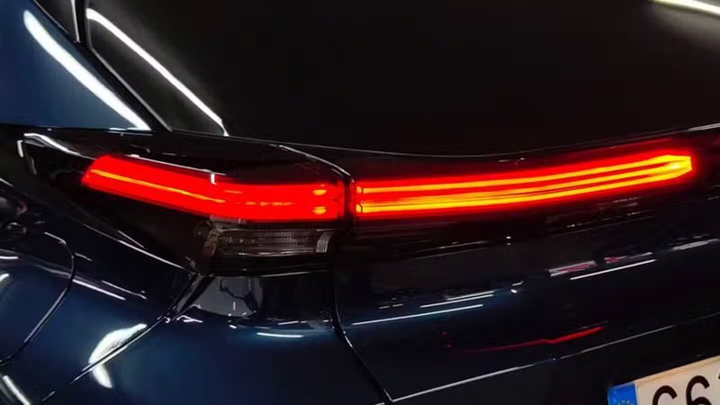 Toyota C-HR • 2024 • 5,350 km 24