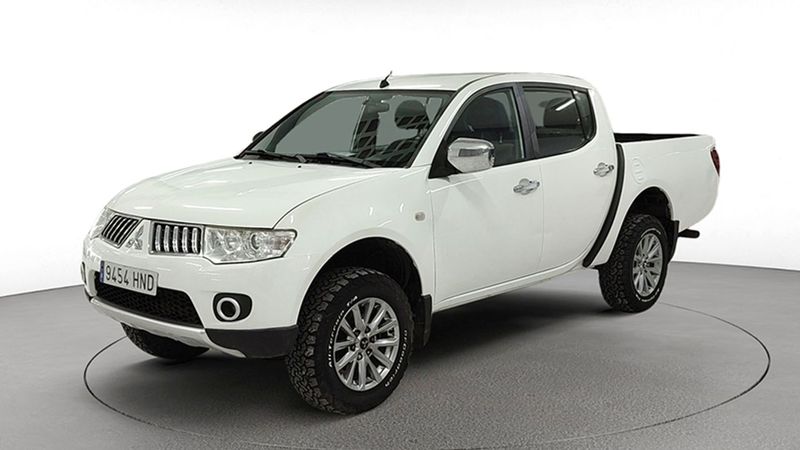 Mitsubishi L200 • 2012 • 163,500 km 1