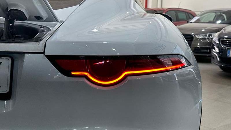 Jaguar F-Type • 2020 • 82,053 km 16