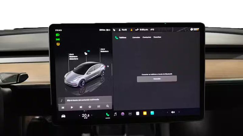 Tesla Model 3 • 2022 • 115,104 km 30