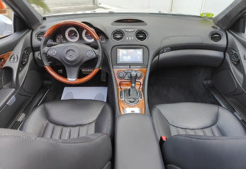 Mercedes-Benz SL-Class • 2008 • 41,000 km 12