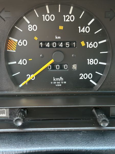 Mercedes-Benz 190 D • 1989 • 141,000 km 20