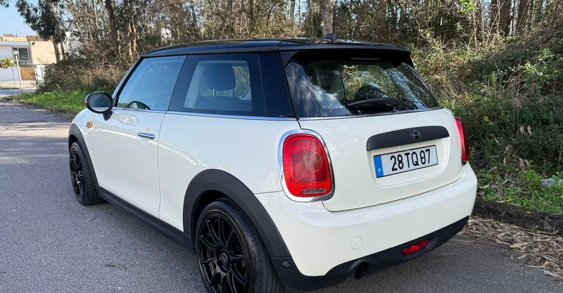 MINI Cooper D • 2014 • 183,822 km 6