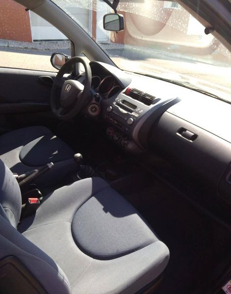 Honda Jazz • 2003 • 299,999 km 3