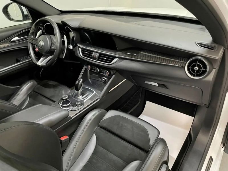 Alfa Romeo Stelvio • 2018 • 120,000 km 7