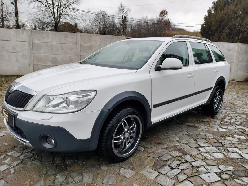 Škoda Octavia Combi • 2013 • 155,000 km 1