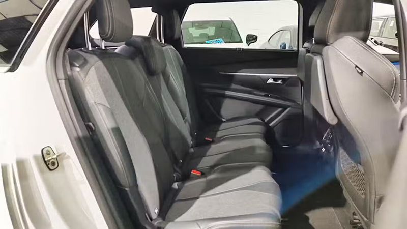 Peugeot 5008 • 2018 • 55,398 km 26