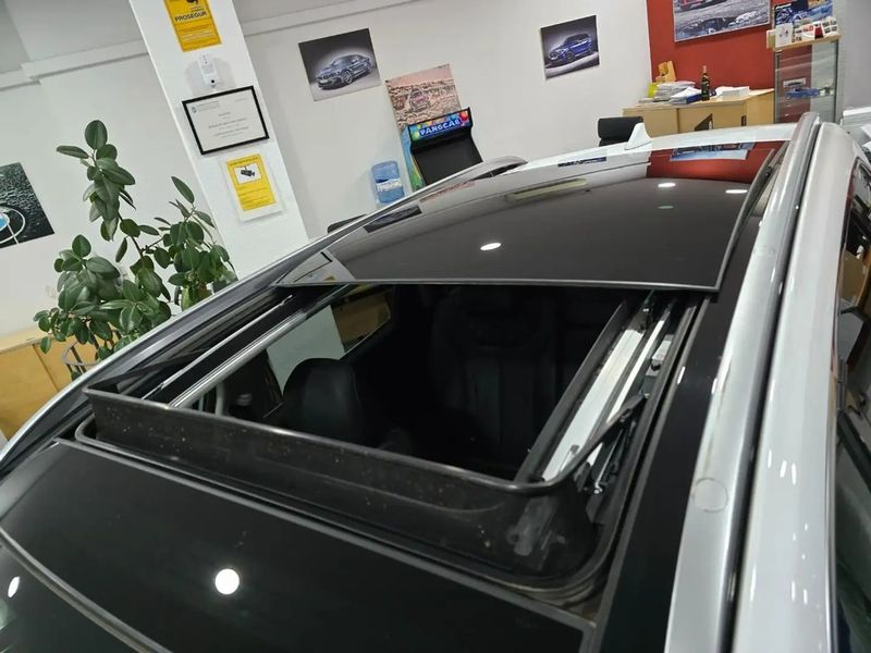 Hyundai Santa Fe • 2021 • 74,000 km 5