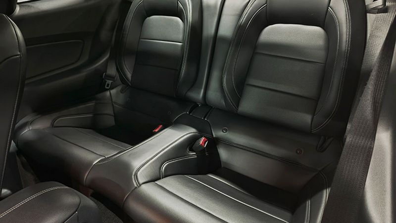 Ford Mustang • 2015 • 76,590 km 16