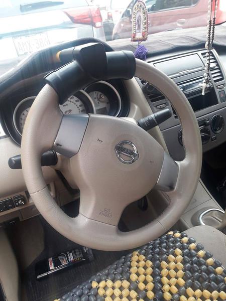 Nissan Tiida • 2008 • 130,000 km 5