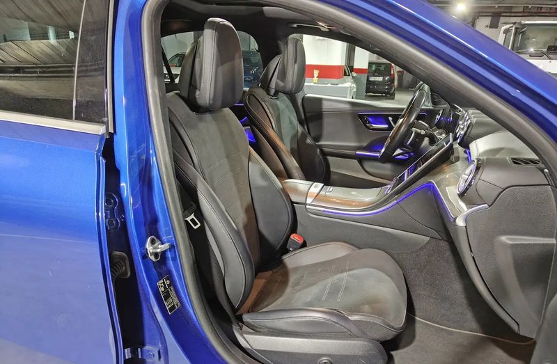 Mercedes-Benz C • 2021 • 94,000 km 12