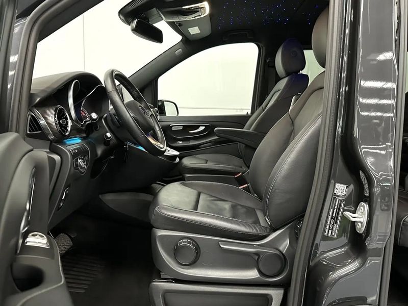 Mercedes-Benz 210 Van • 2021 • 33,000 km 7