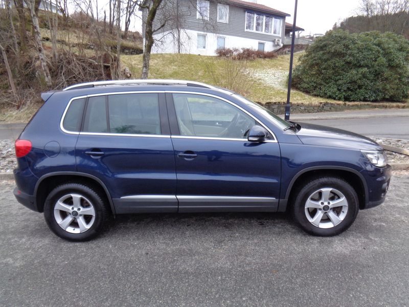 Volkswagen Tiguan • 2012 • 206,300 km 1