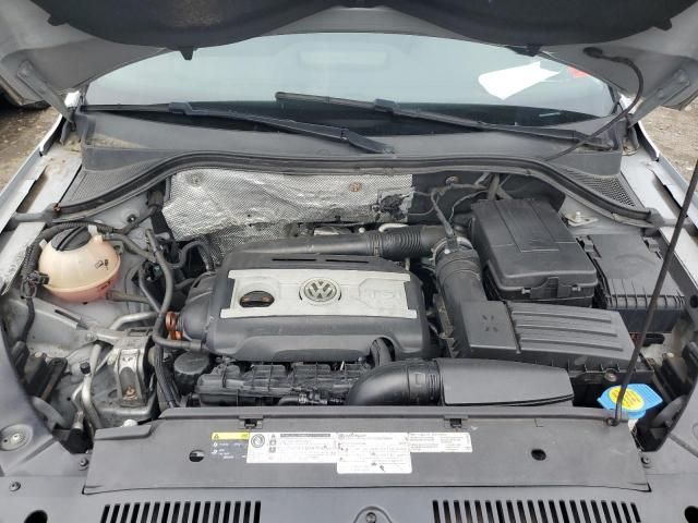 Volkswagen Tiguan Limited • 2013 • 10,000 mi 11