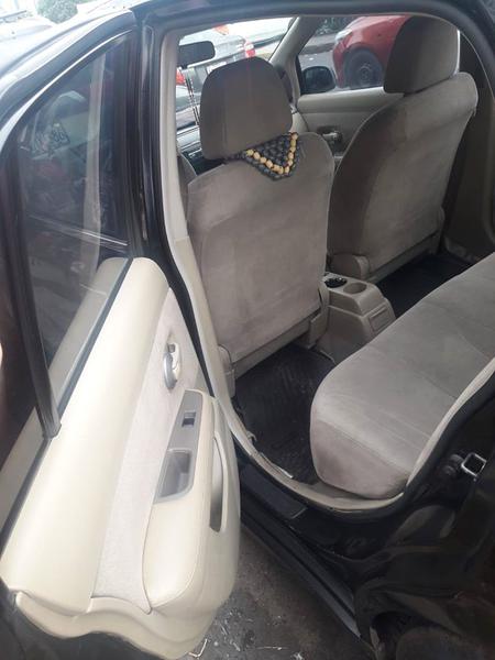 Nissan Tiida • 2008 • 130,000 km 8