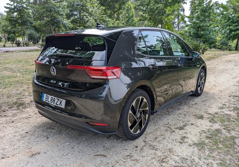 Volkswagen ID.4 • 2021 • 27,980 km 9