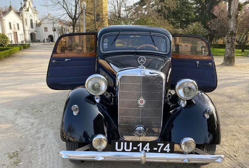 Mercedes-Benz 126 • 1950 • 8,800 km 2
