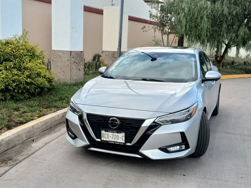 Nissan Sentra • 2020 • 43,000 km 10