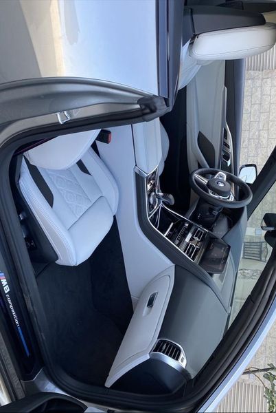 BMW M3 • 2022 • 72,000 km 11