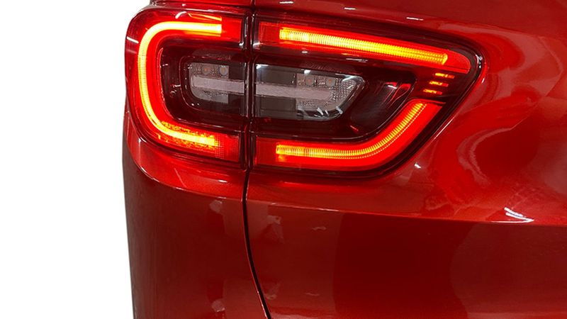 Renault Kadjar • 2021 • 24,500 km 6