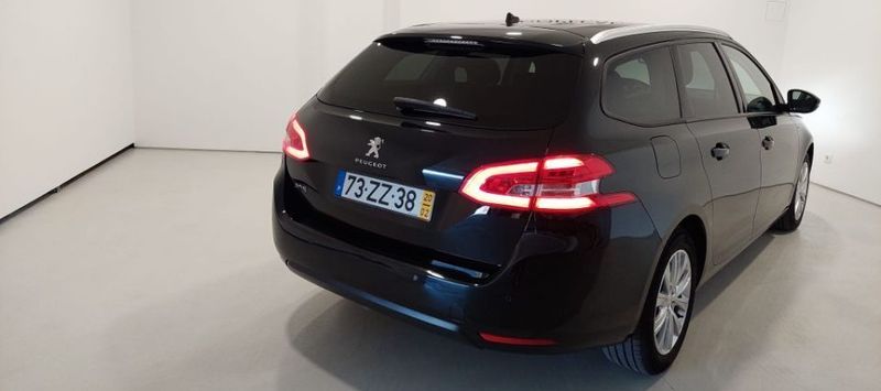 Peugeot 308 SW • 2020 • 25,008 km 2