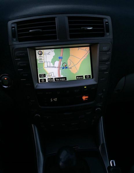 Lexus IS 250 C • 2007 • 180,000 km 4