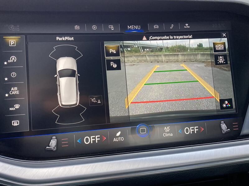 Volkswagen Touareg • 2020 • 49,560 km 9