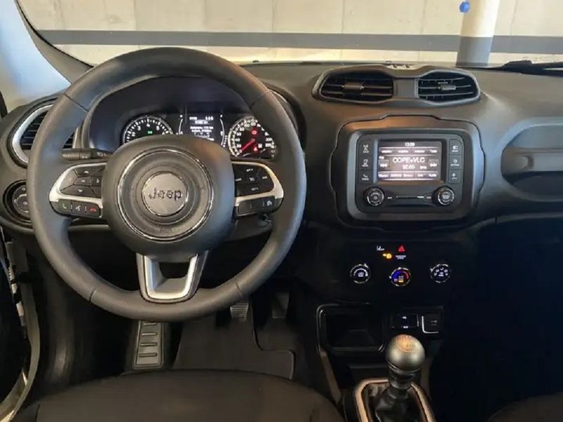 Jeep Renegade • 2019 • 99,000 km 8