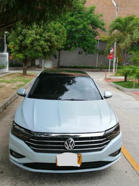 Volkswagen Jetta • 2019 • 23,100 km 4