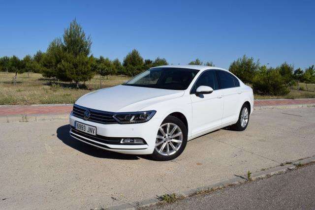 Volkswagen Passat • 2016 • 212,000 km 4