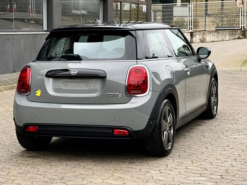 MINI Cooper • 2022 • 18,000 km 6