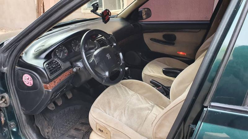 Peugeot 405 • 2004 • 167,000 km 6