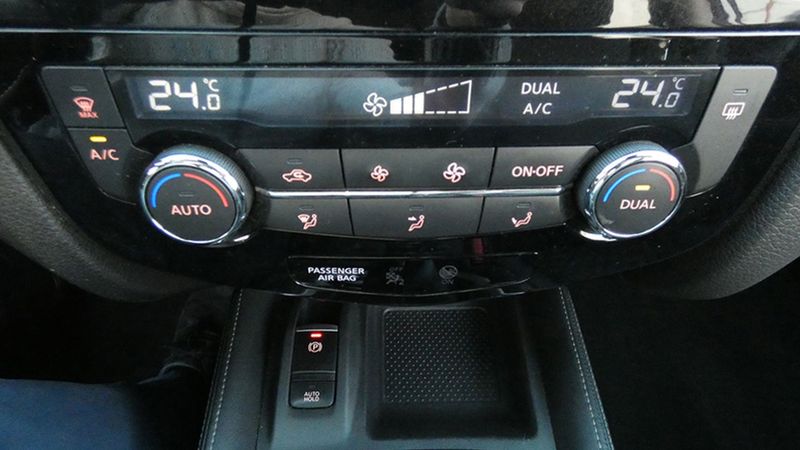 Nissan X-Trail • 2019 • 104,000 km 11