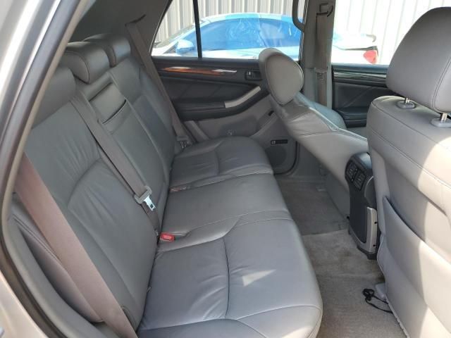 Toyota 4 Runner Limited • 2005 • 10,000 mi 8