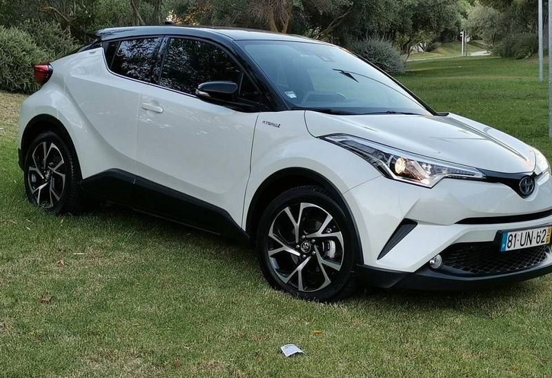 Toyota C-HR • 2018 • 30,000 km 3
