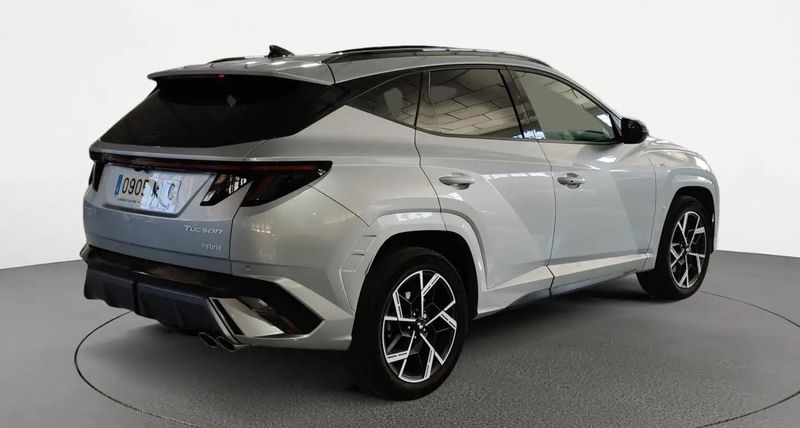 Hyundai Tucson • 2025 • 12,396 km 4