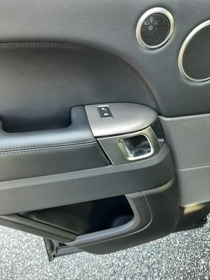 Land Rover Range Rover Sport • 2019 • 158,000 km 5