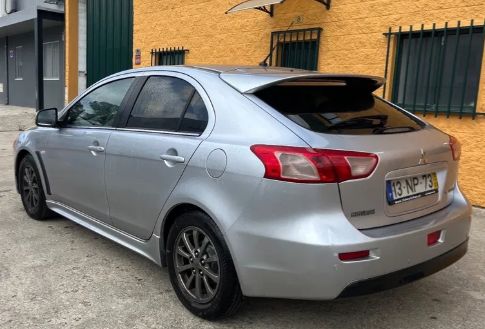 Mitsubishi Lancer • 2013 • 160,000 km 2