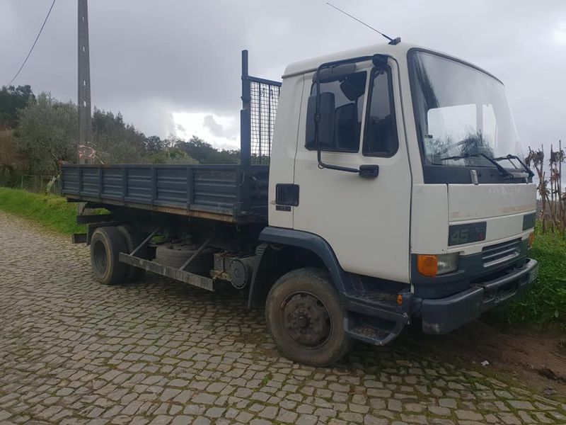 Mitsubishi Fuso canter • 2001 • 103,000 km 2