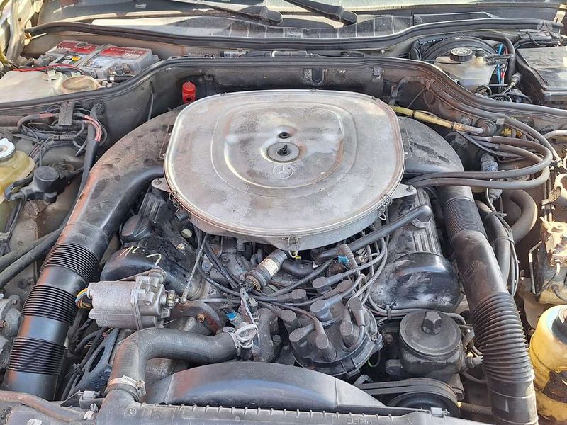 Mercedes-Benz 500 - 600 SEC Coupé • 1986 • 240,000 km 11