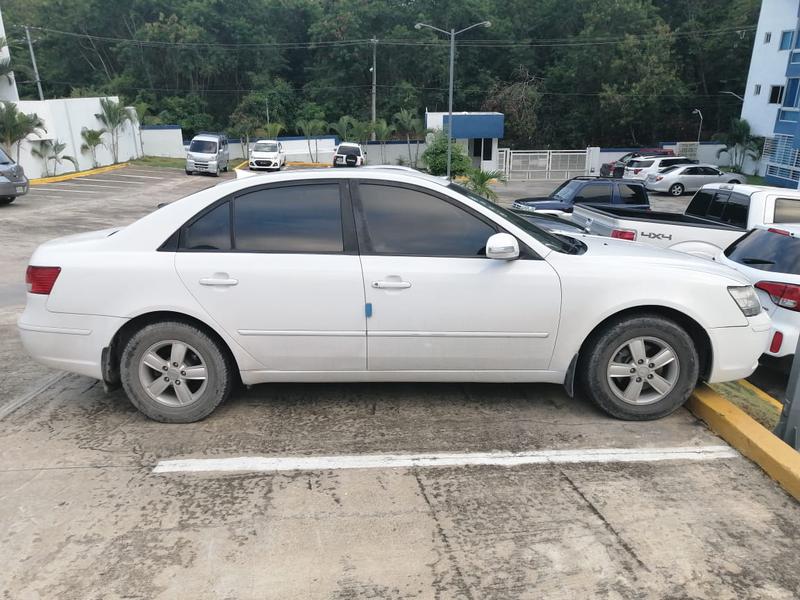 Hyundai Sonata • 2014 • 120,000 km 4
