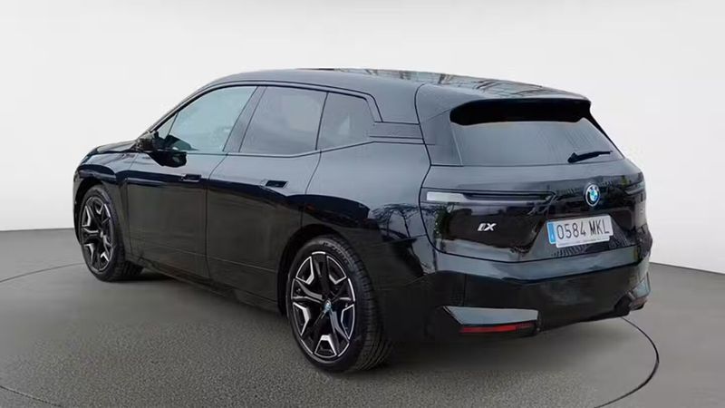 BMW i3 • 2023 • 23,167 km 3