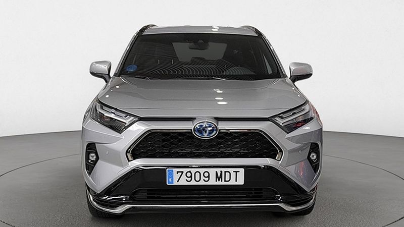 Toyota RAV4 • 2023 • 42,000 km 10