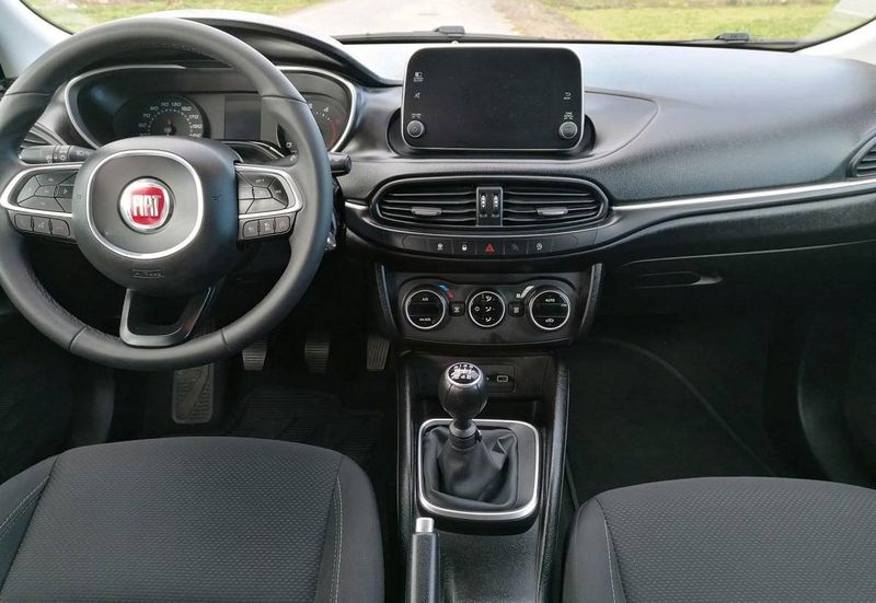 Fiat Tipo • 2018 • 29,999 km 3