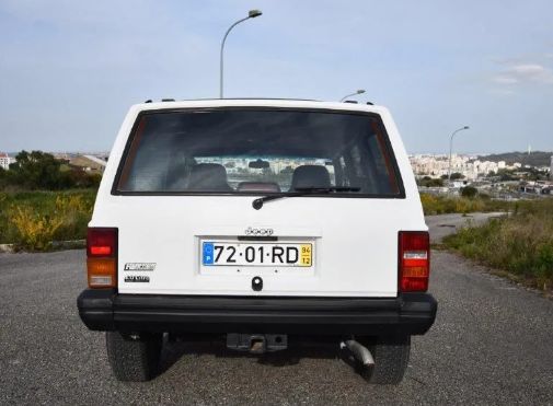 Jeep Cherokee • 1994 • 195,000 km 2