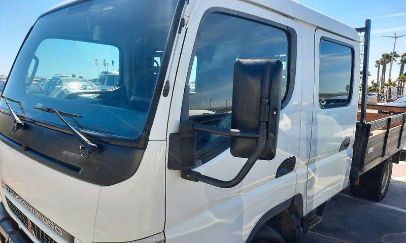 Mitsubishi Fuso canter • 2007 • 250,000 km 7