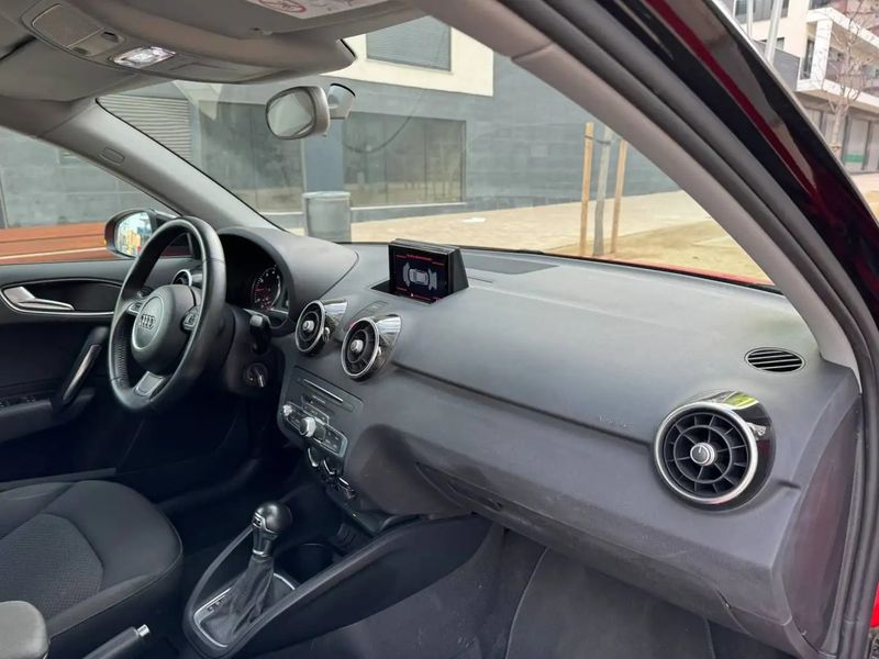 Audi A1 • 2015 • 32,000 km 3